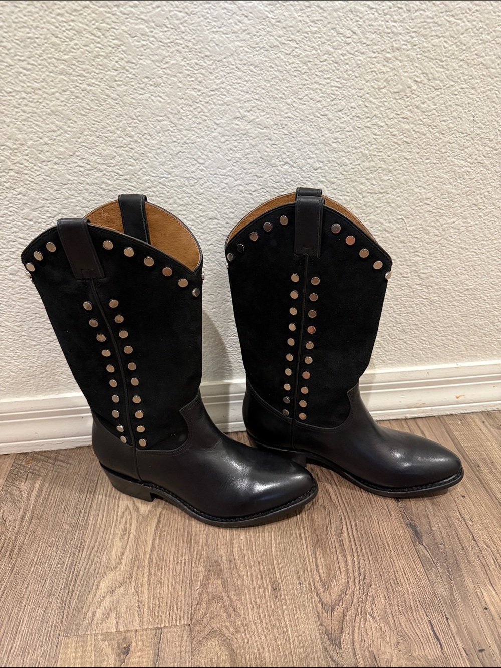 FRYE Black Leather Billy Studded Western Boot - Picture 9 of 12